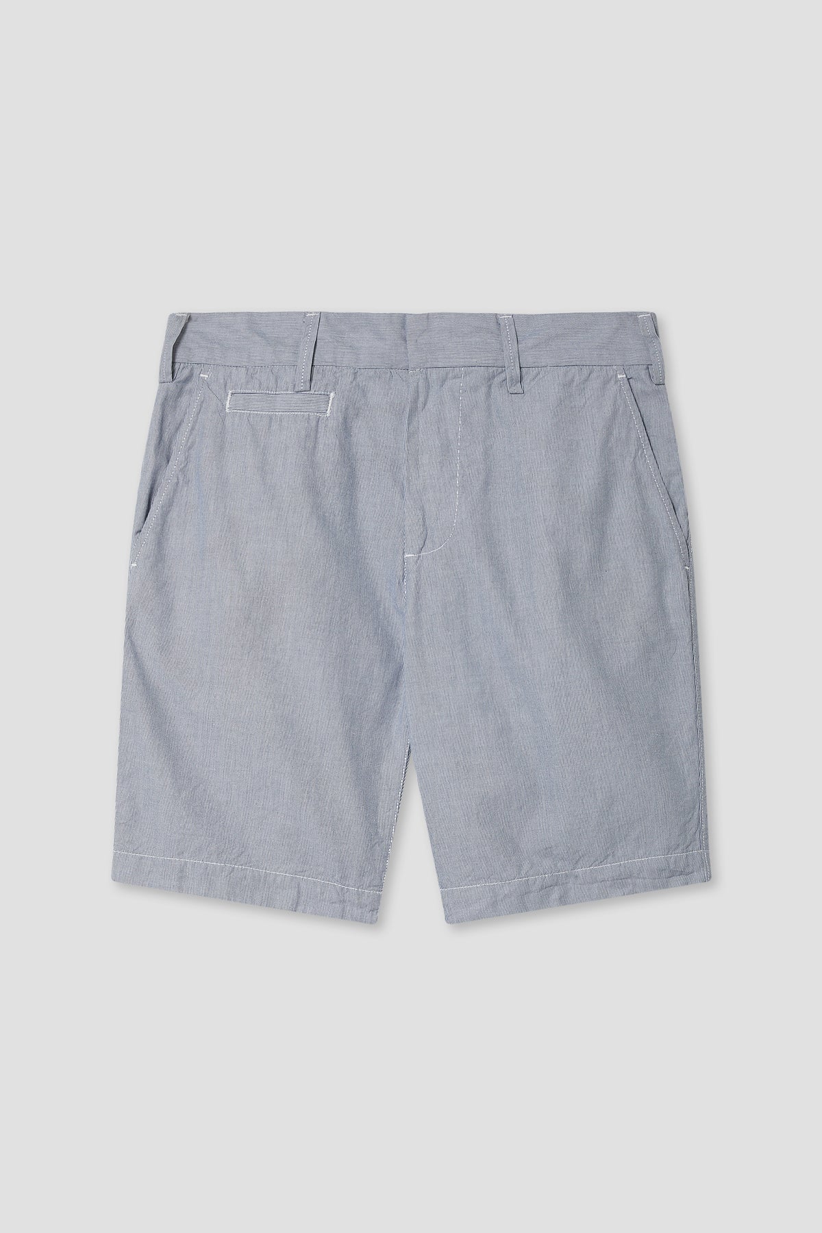 Novelty striped bermuda shorts, light blue with subtle texture