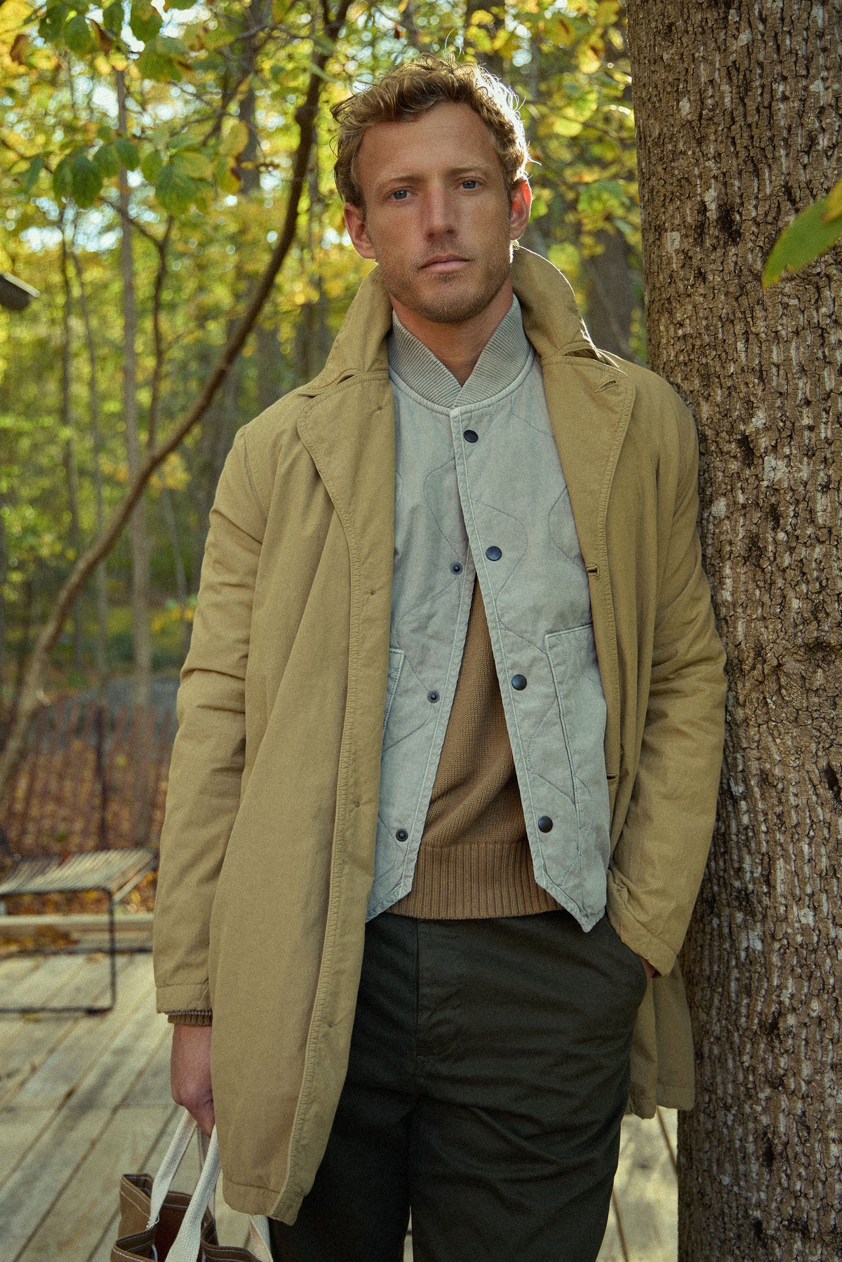 Knit crew-neck sweater under jacket, ribbed hem and cuffs, bronze tone