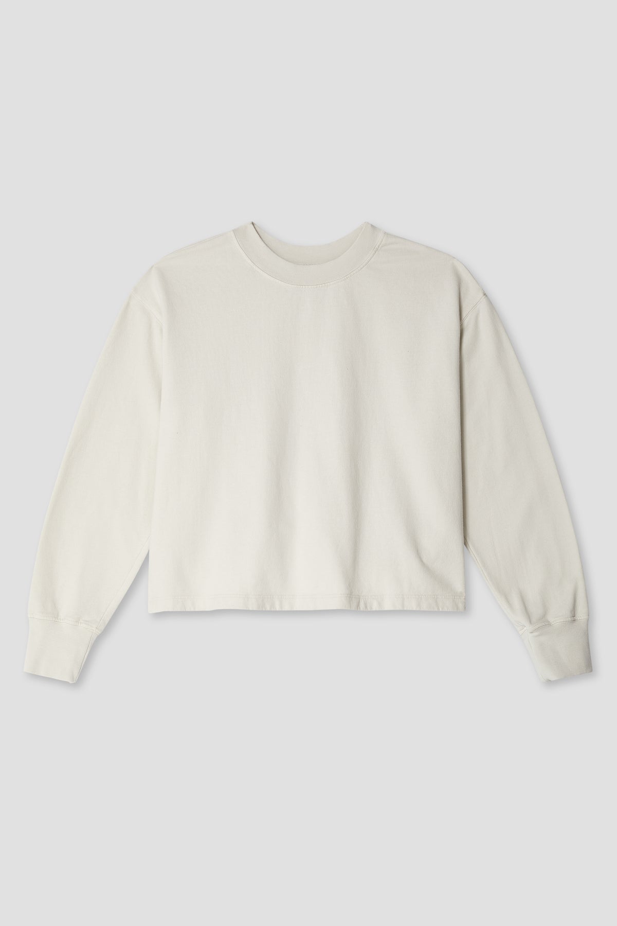 White cropped fleece sweatshirt with long sleeves and crew neckline